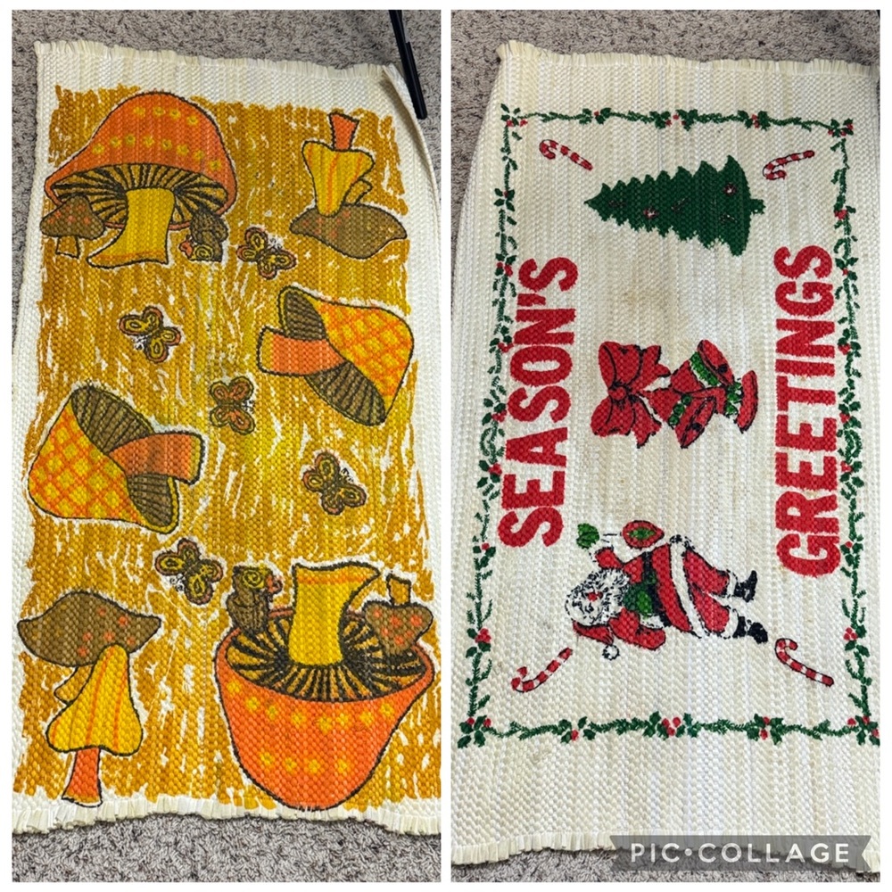 Vintage merry mushroom Christmas / shroom reversible rug retro